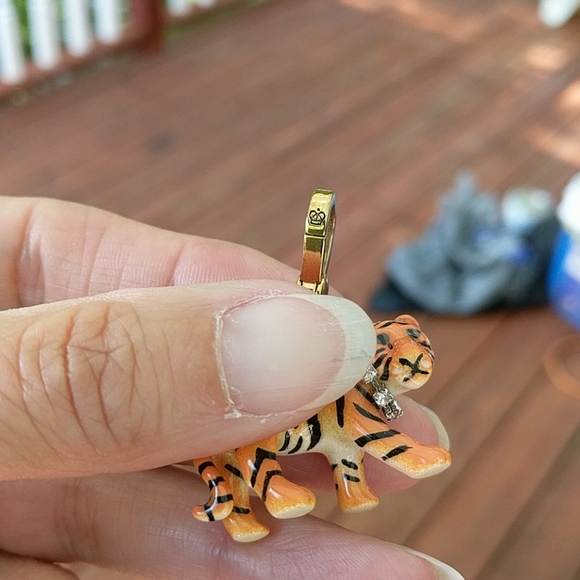 JUICY COUTURE TIGER CHARM!!!🐯🐯🐯🐾🐾🐾 - Picture 9 of 14